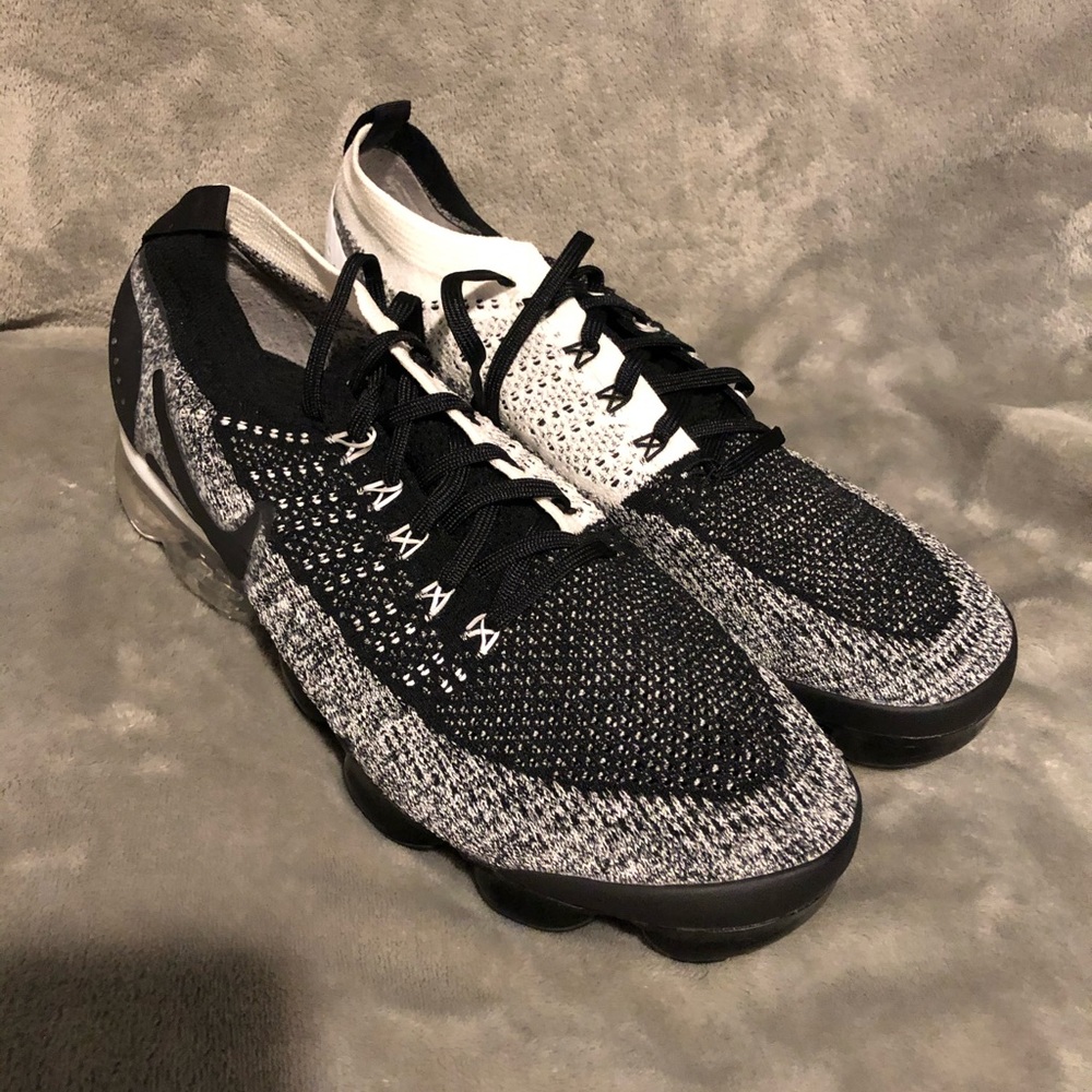 Men’s Nike Vapormax Flyknit 2 Orca Size 10